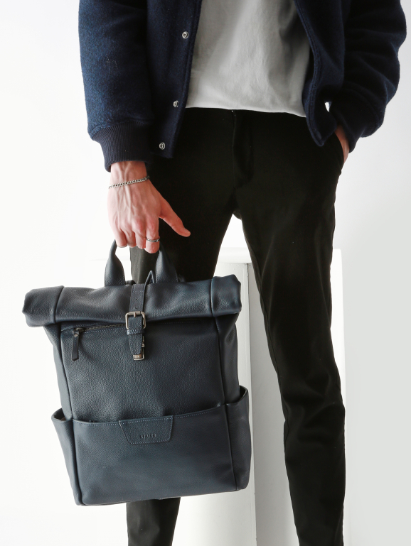 1 compartment backpack