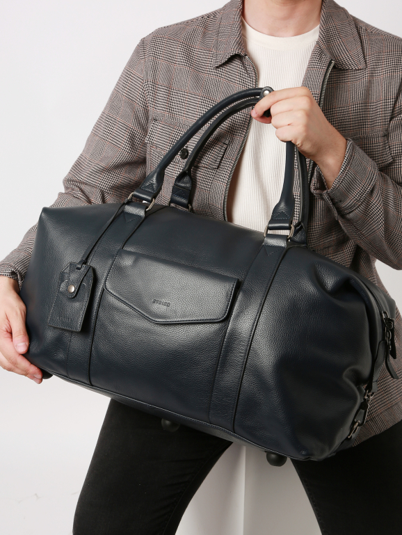 Cabin duffle bag