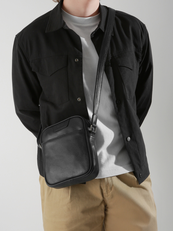 Crossbody bag